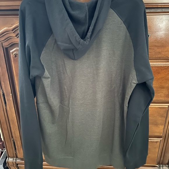 Men's Black and Gray full zip up workout jacket with hoodie. New - Picture 5 of 7